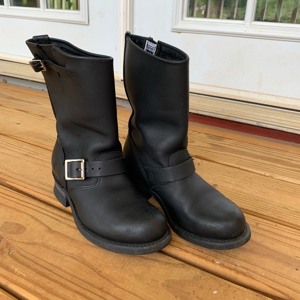 Frye Engineer 12R Black Leather boot size 7